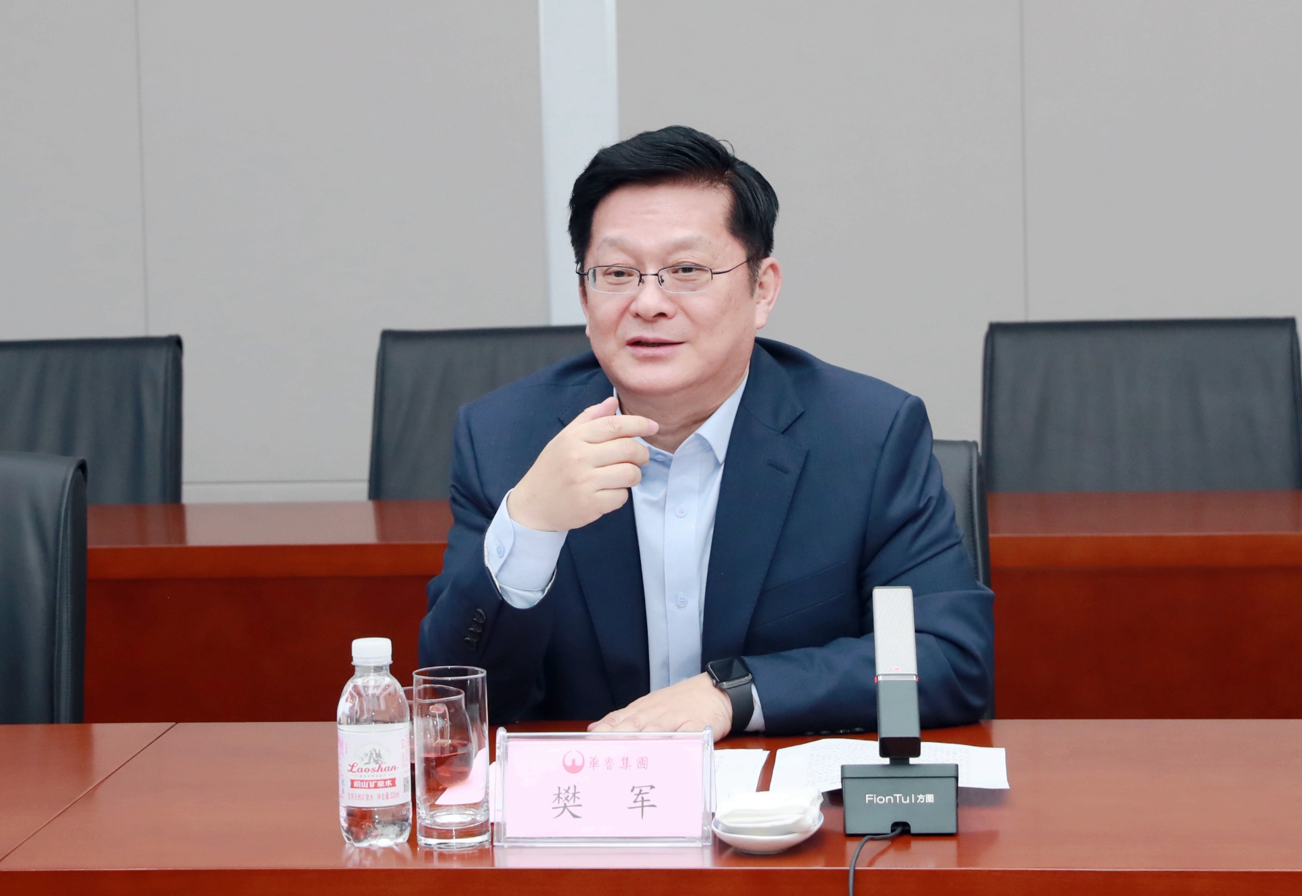 樊軍對李峰一行的到訪表示歡迎.jpg